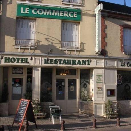 Hotel Le Commerce Bellegarde-du-Loiret 外观 照片